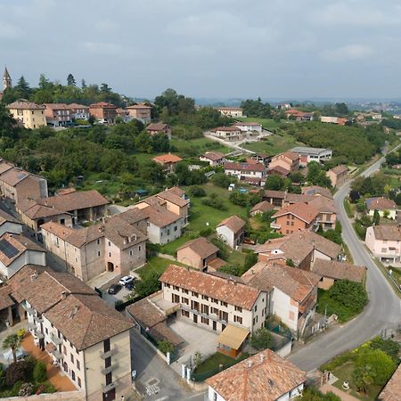 Byvigin Hotel Magliano Alfieri Екстериор снимка