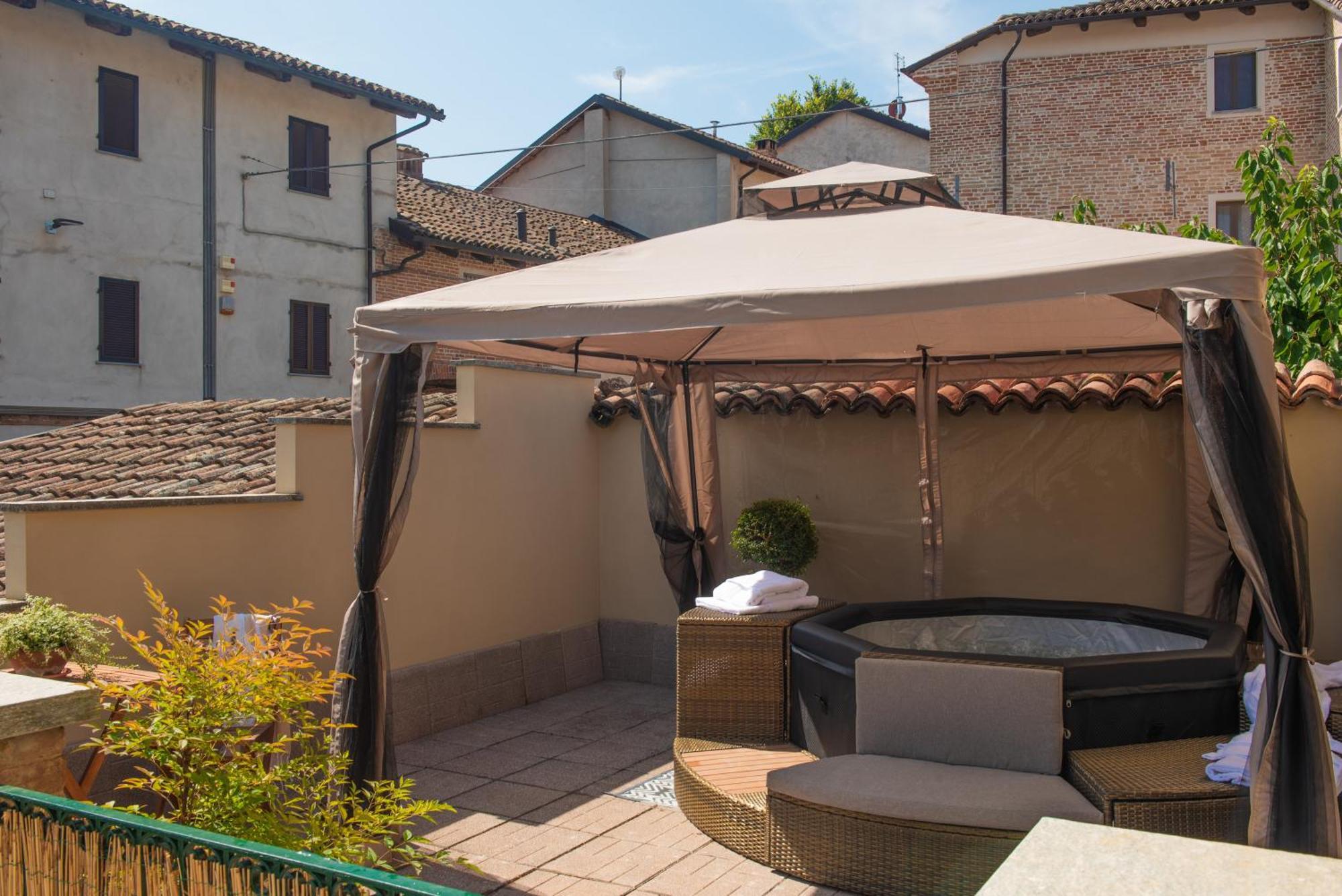 Byvigin Hotel Magliano Alfieri Екстериор снимка