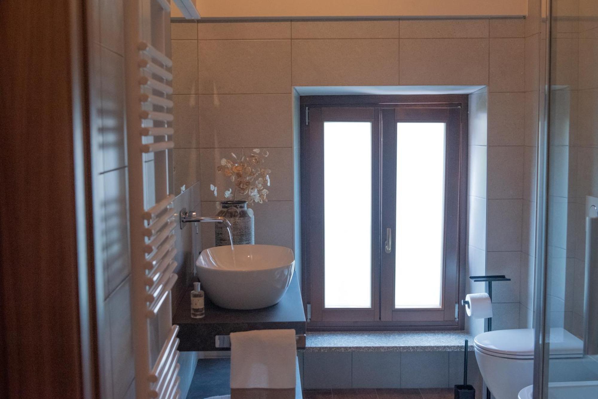 Byvigin Hotel Magliano Alfieri Екстериор снимка
