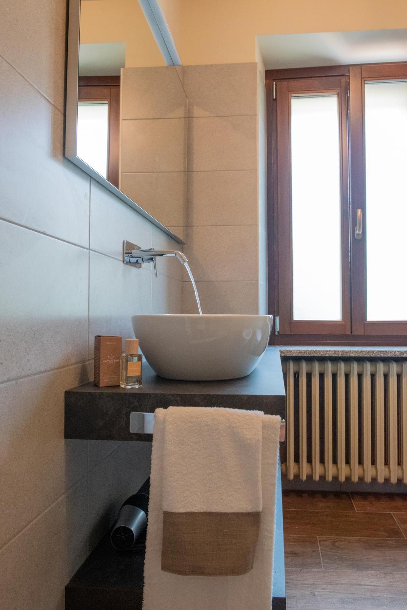 Byvigin Hotel Magliano Alfieri Екстериор снимка