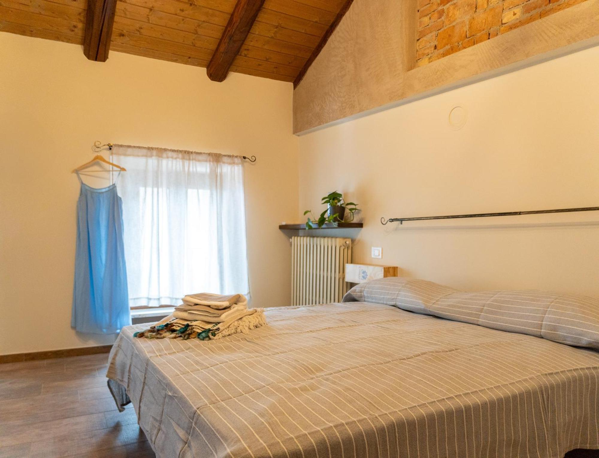 Byvigin Hotel Magliano Alfieri Екстериор снимка